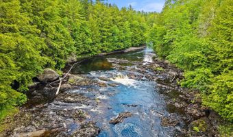 19 Perry Ln, Amherst, ME 04605