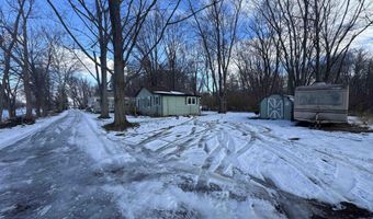 495 Lane 110 Hog Back Lk, Angola, IN 46703