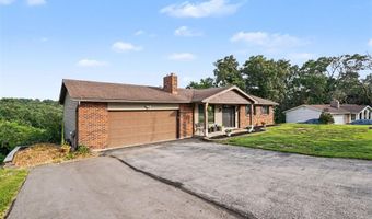 11 Windswept Dr, Arnold, MO 63010