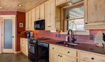 102 206th St, Alden, WI 54026
