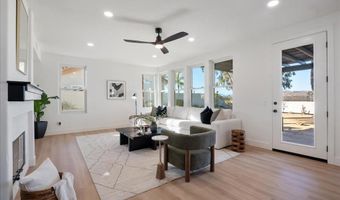 5842 Ranch View Rd, Oceanside, CA 92057