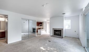 519 D'Onofrio Dr 3, Madison, WI 53719