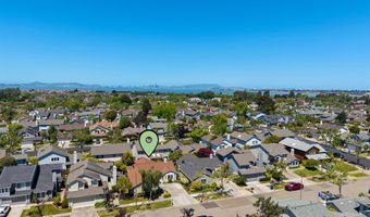 39 Crane Ct, Alameda, CA 94502