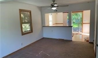 1015 Moneta Ave, Aurora, OH 44202