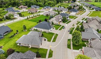 6600 N KUREY Dr, Appleton, WI 54913