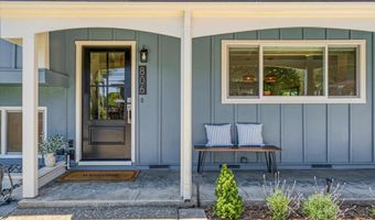 806 Clubhouse Dr, Aptos, CA 95003