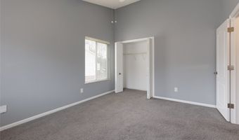 362 Village Pointe Dr, Akron, OH 44313