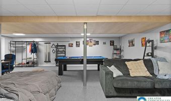 312 Redclover Ln, Allentown, PA 18104