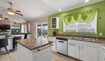 8276 W TINAJAS Dr, Arizona City, AZ 85123