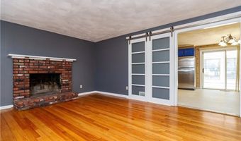 38 Greenwood Rd, North Kingstown, RI 02852