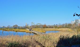 198-200 W 52ND St, Bayonne, NJ 07002