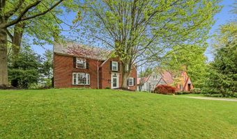 705 Overlook Dr, Alliance, OH 44601