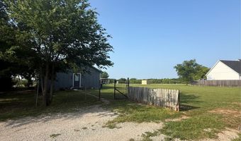 709 W Live Oak St, Alvord, TX 76225