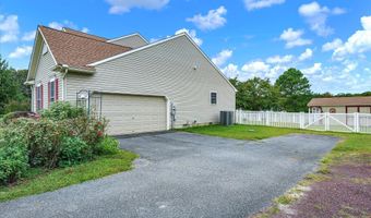 2 GARDENIA Blvd, Greenwood, DE 19950