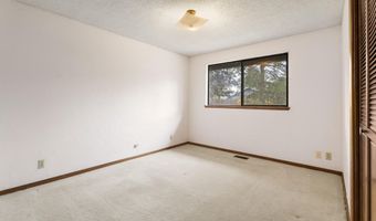 1869 NE Moonglow Ct, Bend, OR 97701