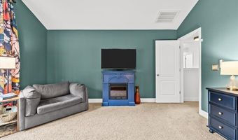 400 Everest Ct, Aberdeen, NC 28315