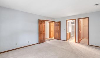 1308 Holgate Dr G5, Ballwin, MO 63021