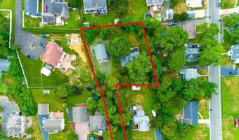 92 Compton St, Belford, NJ 07718