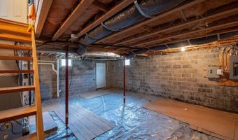 317 STRAWBERRY Ln, Augusta, WV 26704