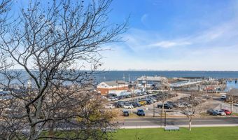 10 Ocean Blvd 4D, Atlantic Highlands, NJ 07716