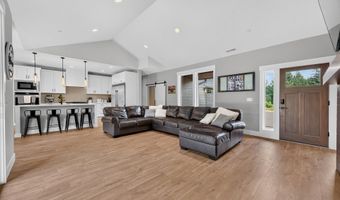 22404 S FOREST PARK Rd, Beavercreek, OR 97004