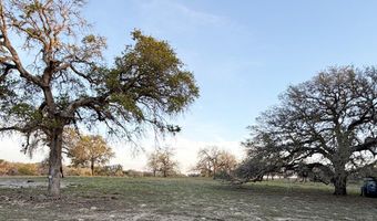 534 Whitetail Dr, Adkins, TX 78101