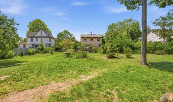 674 E BAY Ave, Barnegat, NJ 08005