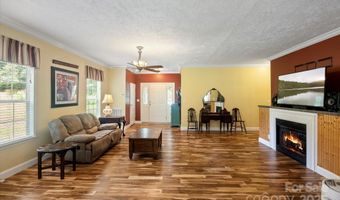 142 Pinners Cove Rd, Asheville, NC 28803