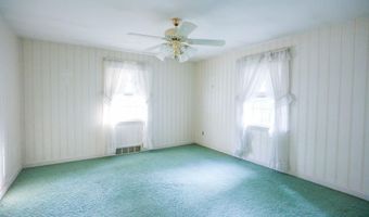 29 Edward Ave, East Providence, RI 02916