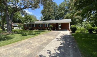 2012 Yelton Dr, Camden, SC 29020