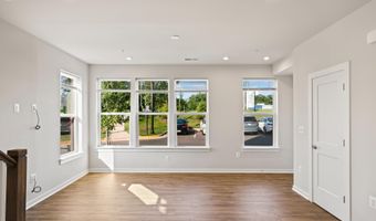 20364 NEWFOUNDLAND Sq, Ashburn, VA 20147