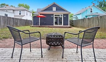 1115 7th St, Baldwin City, KS 66006