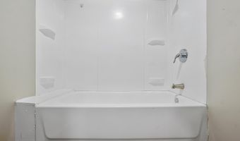 2645 N CHARLES St B, Baltimore, MD 21218