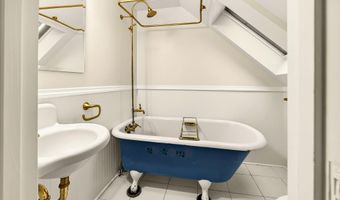 527 Chestnut St, Ashland, OR 97520