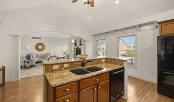 221 19th St SW, Altoona, IA 50009