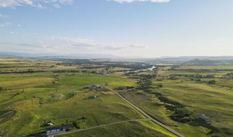 46 Rapelje Rd, Big Timber, MT 59011