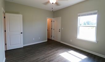 405 Hampton Ln, Bainbridge, GA 39819