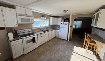320 S 6th St, Challis, ID 83226