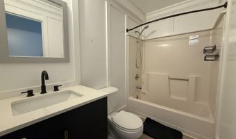 605 Farrelly Ave, Bayville, NJ 08721