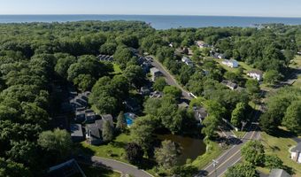 604 Plymouth Colony 604, Branford, CT 06405