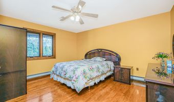 26 Altoona Ave, Staten Island, NY 10306