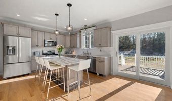 24 Lynn Dr, Attleboro, MA 02703