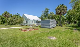 120 11th St, Apalachicola, FL 32320