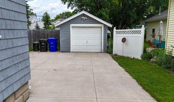1210 W PACKARD St, Appleton, WI 54914