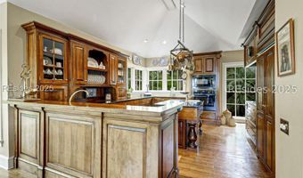 46 Gull Point Rd, Hilton Head Island, SC 29928