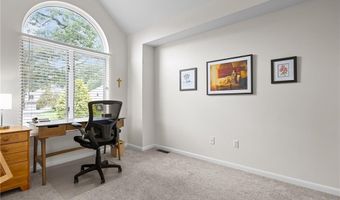 84 Cardinal Dr, North Kingstown, RI 02852