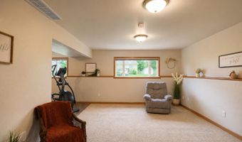 705 SW 13th Ave, Aberdeen, SD 57401