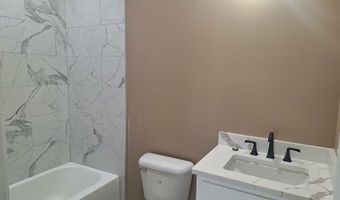 155 Peach Ln, Baxley, GA 31513