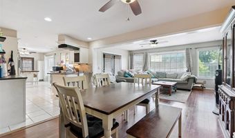 8008 NW 27 St, Bethany, OK 73008