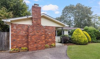 471 Annaquatucket Rd, North Kingstown, RI 02852